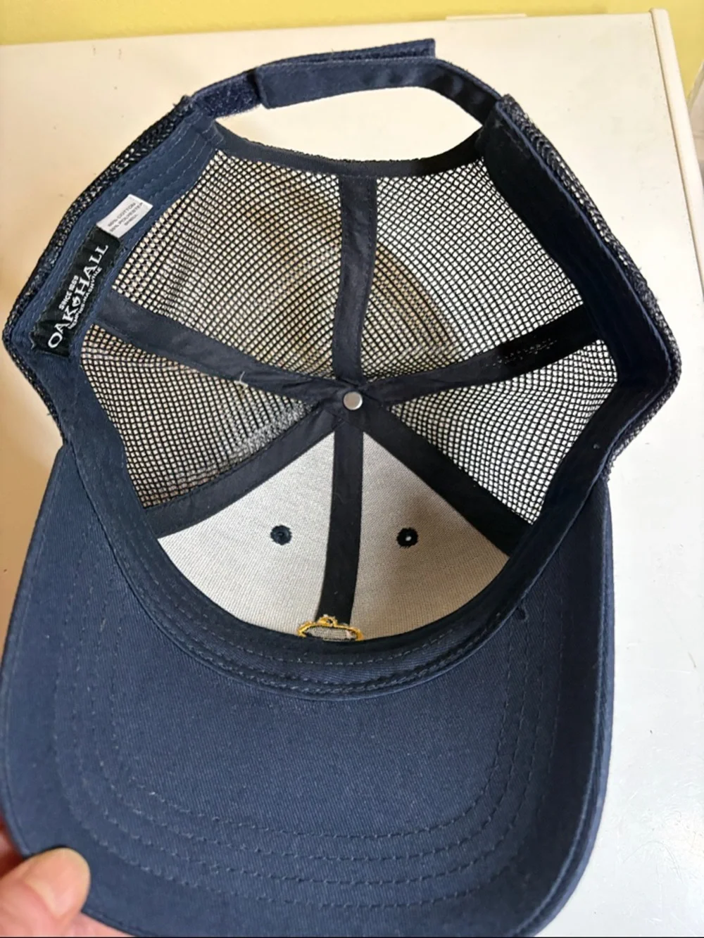 Oak Hall NWT Cotton/Poly Velcro Back Trucker Hat One Size
